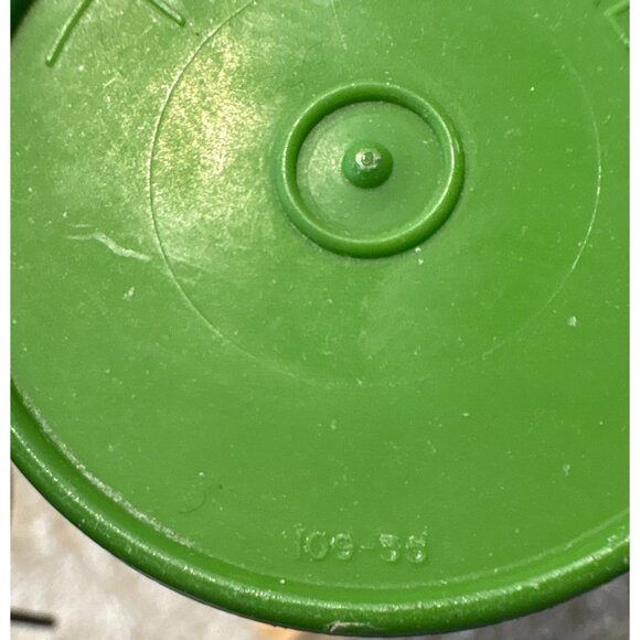 Tupperware Bell Tumbler Cups Sippy Cups Green Red Yellow Blue Set of 7 - Picture 8 of 8